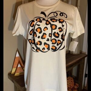 Cheetah/Animal Print Pumpkin Women’s T-Shirt Size XL